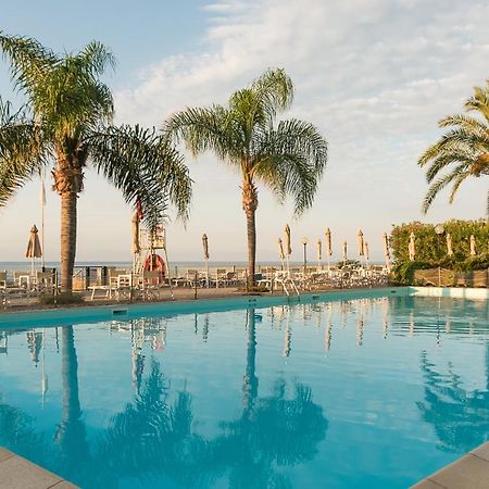 Elegante Appartamento Con Piscina - Wi-Fi & Box Privato Sanremo Eksteriør bilde